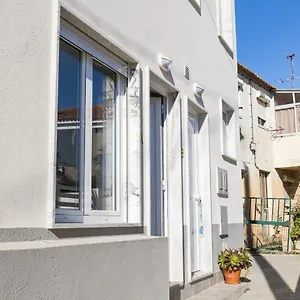 2 Bedroom House And Garden Lounge Apartment Sintra