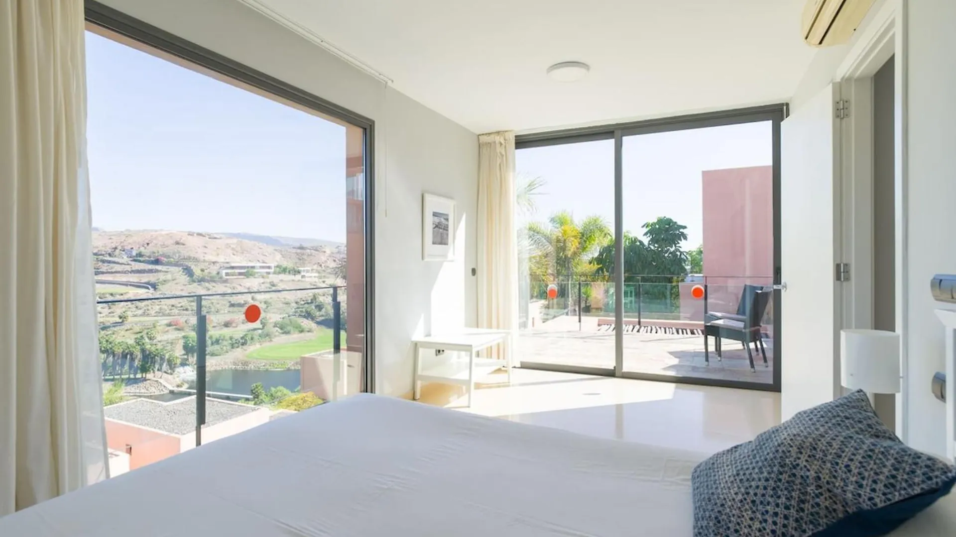 Salobre Villas 0*, Salobre (Gran Canaria)